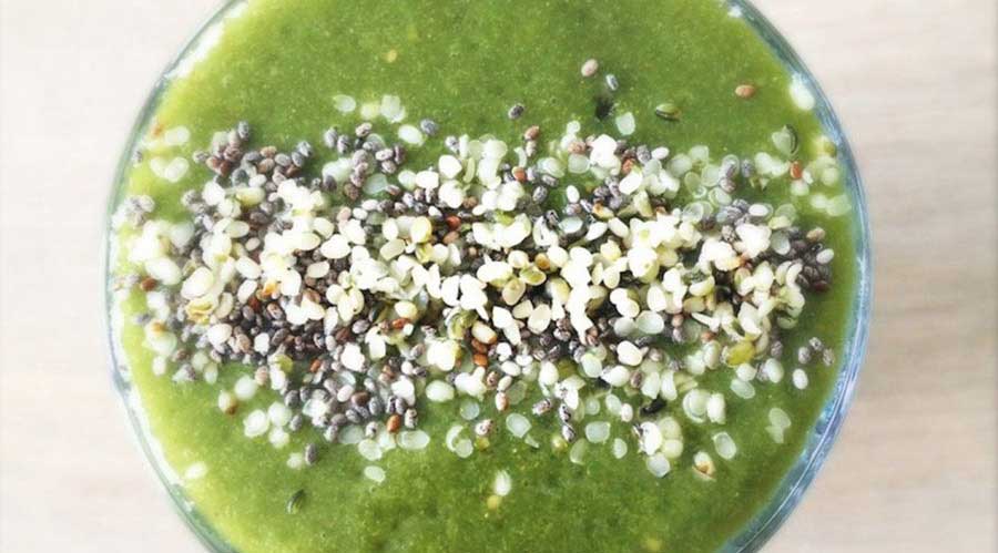 Superfood detox smoothie recept (vegán)